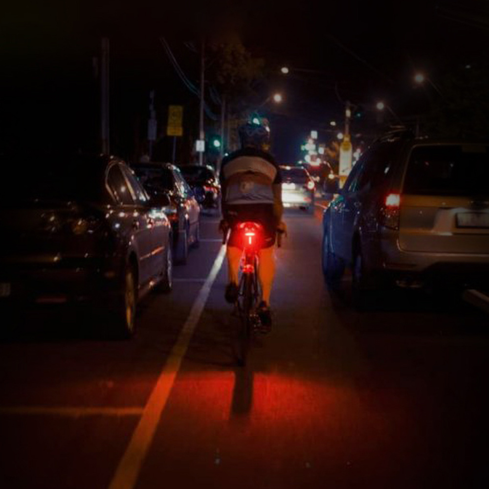 歐米智能T型尾燈